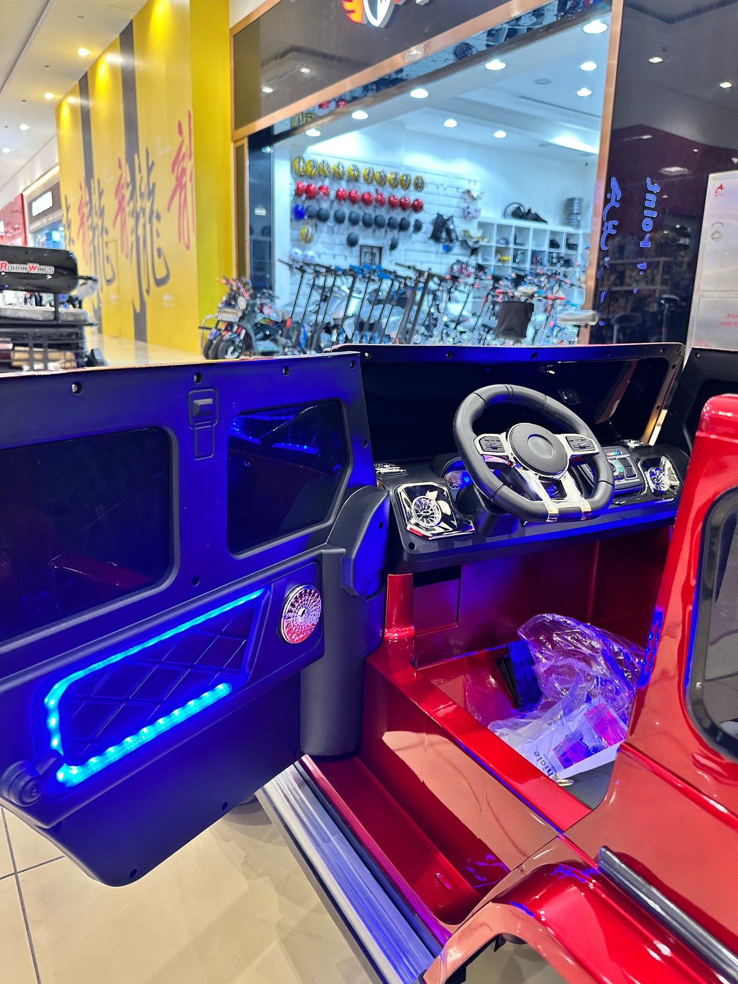 Model 6688 Urban e-Car – LED Lights, Bluetooth, 15 KM/H, 4-Motor Electric Ride